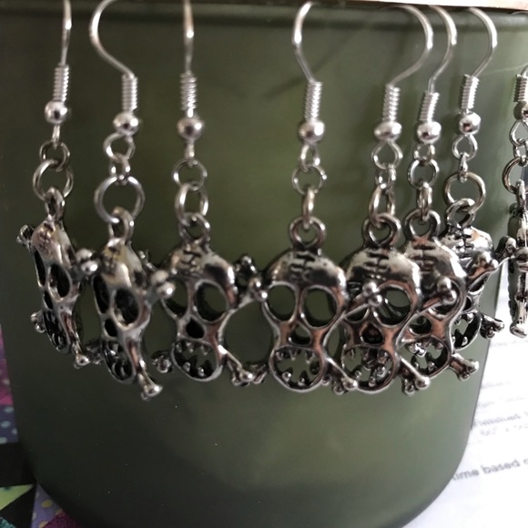 5/$30 spooky skull and bones earrings - Picture 6 of 8